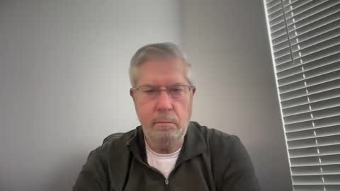 Snapshot of yougogirl_3 chatting on February 2025 07:39:01 PM Colorado Guy Straight online show from February 2025 07:39:01 PM