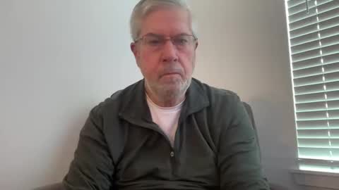 Snapshot of yougogirl_3 chatting on February 2025 02:54:02 PM Colorado Guy Straight online show from February 2025 02:54:02 PM