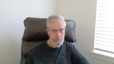 Snapshot of yougogirl_3 chatting on October 2025 08:17:02 PM Colorado Guy Straight online show from October 2025 08:17:02 PM