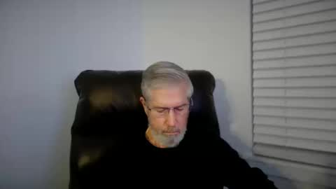 Snapshot of yougogirl_3 chatting on October 2025 04:23:02 AM Colorado Guy Straight online show from October 2025 04:23:02 AM