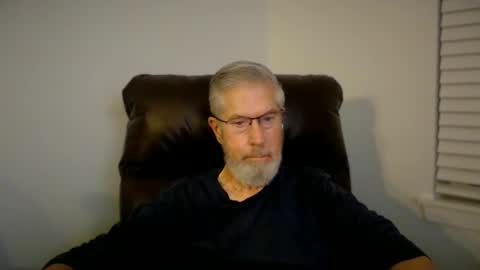 Snapshot of yougogirl_3 chatting on October 2025 03:31:02 AM Colorado Guy Straight online show from October 2025 03:31:02 AM