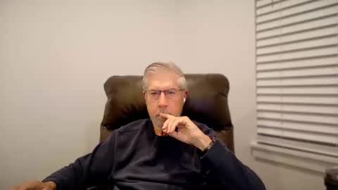 Snapshot of yougogirl_3 chatting on November 2025 08:36:02 AM Colorado Guy Straight online show from November 2025 08:36:02 AM