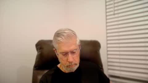 Snapshot of yougogirl_3 chatting on November 2025 03:50:02 AM Colorado Guy Straight online show from November 2025 03:50:02 AM