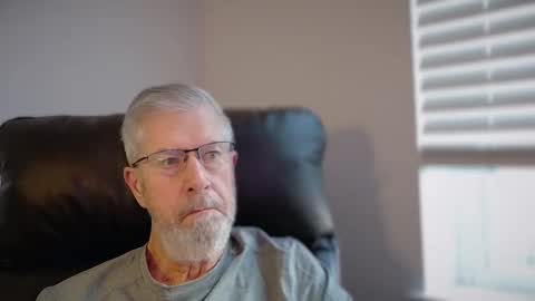 Snapshot of yougogirl_3 chatting on November 2025 02:17:02 PM Colorado Guy Straight online show from November 2025 02:17:02 PM