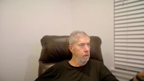 Snapshot of yougogirl_3 chatting on November 2025 01:35:02 PM Colorado Guy Straight online show from November 2025 01:35:02 PM