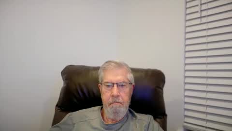 Colorado Guy Straight online show from January 2026 01:50:01 PM