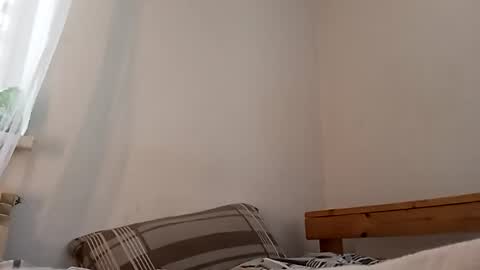 younh23wood online show from June 2026 05:32:02 AM