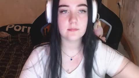 your_8a8y online show from November 2025 01:11:01 AM