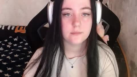 your_8a8y online show from December 2025 10:10:02 AM