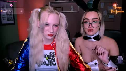 your bunny12 online show from October 2025 10:05:02 AM