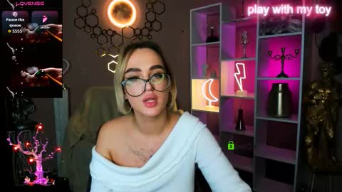 your bunny12 online show from November 2025 02:28:02 PM