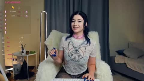 Lina online show from February 2025 01:05:01 PM