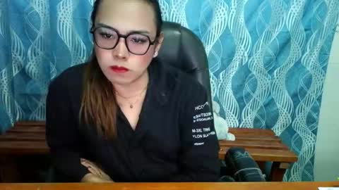 your_dreamgirlxxx69 online show from September 2025 01:06:02 AM
