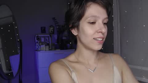 Alex and Kris long hair online show from September 2025 08:41:01 PM