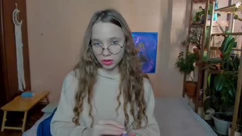 Snapshot of your_leslie chatting on June 2026 10:52:02 PM Leslie online show from June 2026 10:52:02 PM