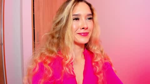 Snapshot of your_little_ chatting on January 2025 06:41:02 PM your_little_ online show from January 2025 06:41:02 PM