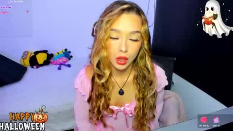 Snapshot of your_little_ chatting on October 2025 11:00:01 AM your_little_ online show from October 2025 11:00:01 AM