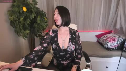 Viky online show from March 2025 03:51:02 PM