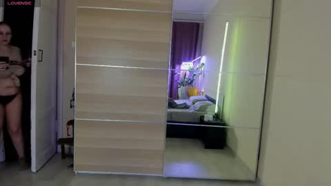 Snapshot of your_pennyy_ chatting on March 2026 06:03:01 PM Pennyy online show from March 2026 06:03:01 PM