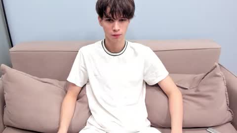 your_shy_guy online show from February 2026 03:21:01 AM