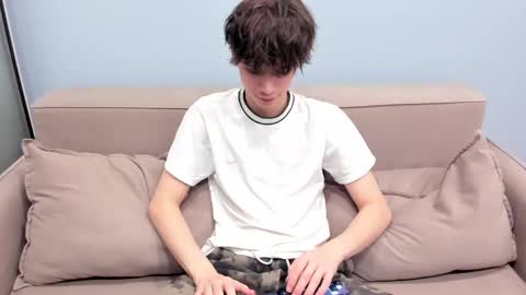 your_shy_guy online show from February 2026 06:24:02 PM