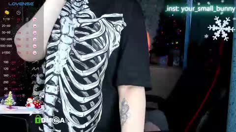 Snapshot of your_small_bunny chatting on January 2026 03:09:01 AM Molly online show from January 2026 03:09:01 AM