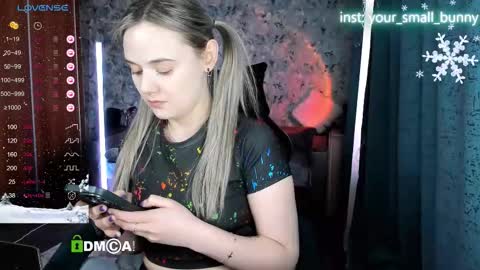 Snapshot of your_small_bunny chatting on February 2026 06:40:02 AM Molly online show from February 2026 06:40:02 AM