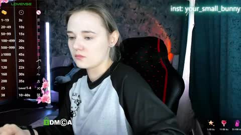 Molly online show from April 2026 02:25:02 AM