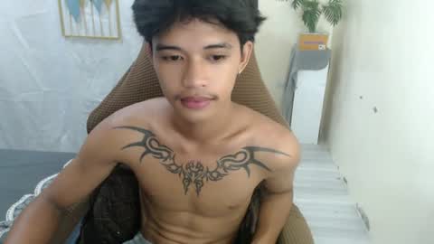 Snapshot of yourasian_eric chatting on June 2026 10:13:02 AM yourasian_eric online show from June 2026 10:13:02 AM