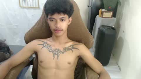 Snapshot of yourasian_eric chatting on July 2026 01:18:02 PM yourasian_eric online show from July 2026 01:18:02 PM