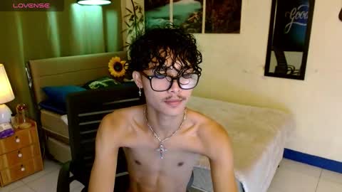 Snapshot of yourasiancarl chatting on November 2025 10:38:02 AM yourasiancarl online show from November 2025 10:38:02 AM