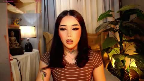 Snapshot of yourasiancockisontop chatting on November 2025 09:09:02 AM kim online show from November 2025 09:09:02 AM