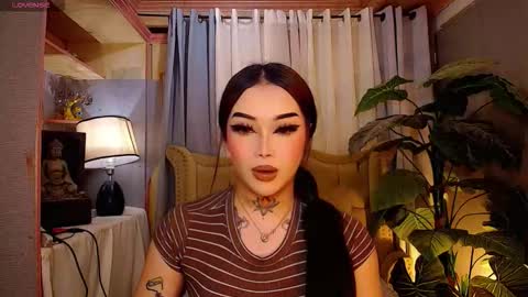 Snapshot of yourasiancockisontop chatting on November 2025 10:48:02 AM kim online show from November 2025 10:48:02 AM