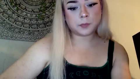 Snapshot of yourbabya chatting on December 2024 07:21:01 PM Alexandria online show from December 2024 07:21:01 PM