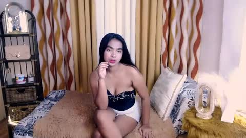 your princesskim online show from April 2026 05:43:02 PM