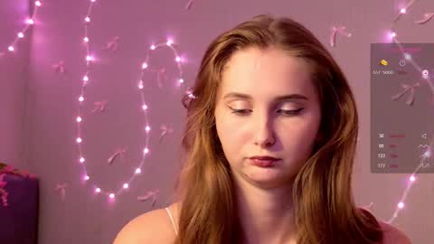 Snapshot of yourcreamyister chatting on November 2025 09:59:01 PM creamysister online show from November 2025 09:59:01 PM