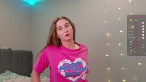 Snapshot of yourcreamyister chatting on March 2026 06:47:01 PM creamysister online show from March 2026 06:47:01 PM