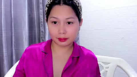 3hi im  Angel glad to see you  3 online show from April 2026 07:45:01 AM