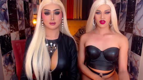 Snapshot of yourdreampinayx chatting on November 2025 10:10:02 PM Kath Harper online show from November 2025 10:10:02 PM