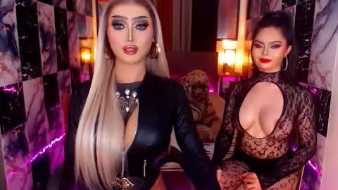 Snapshot of yourdreampinayx chatting on December 2025 10:04:02 PM Kath Harper online show from December 2025 10:04:02 PM