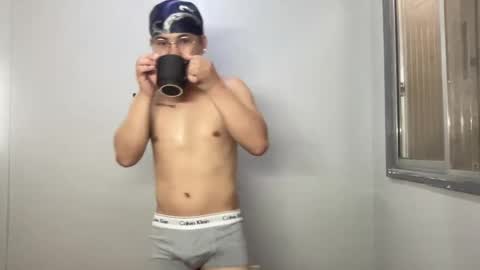 Snapshot of yourfantasyyy_ chatting on February 2025 03:10:02 AM yourfantasyyy_ online show from February 2025 03:10:02 AM