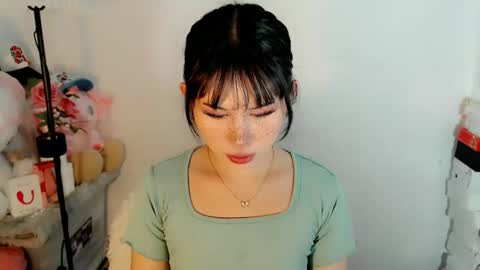 PrettyElla online show from December 2025 03:34:02 AM