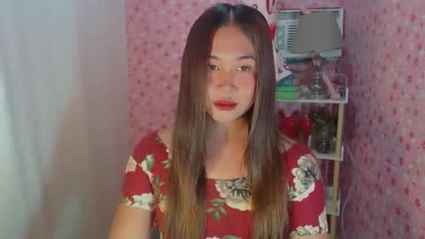 Quinn online show from November 2025 04:15:02 AM