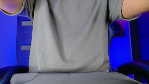 Snapshot of yourfavorite_bigclit chatting on April 2026 02:18:01 PM yourfavorite_bigclit online show from April 2026 02:18:01 PM