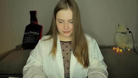 yourgem__ online show from February 2025 07:10:01 PM