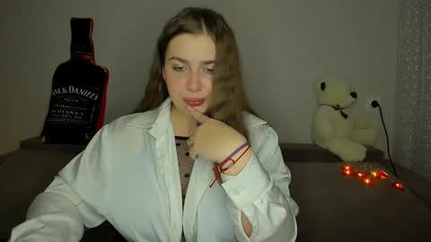 yourgem__ online show from February 2025 08:14:02 PM