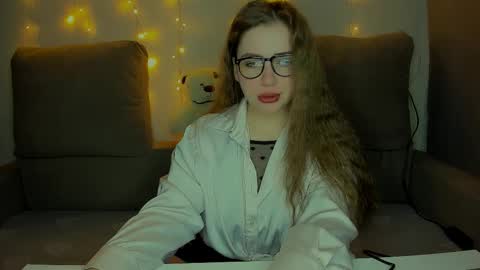 yourgem__ online show from March 2026 02:15:02 AM