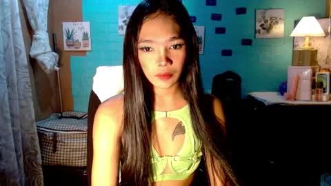 Snapshot of yourgirlandreaxxx chatting on October 2025 07:43:02 AM yourgirlandreaxxx online show from October 2025 07:43:02 AM