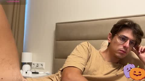 Chris online show from October 2025 07:45:01 AM