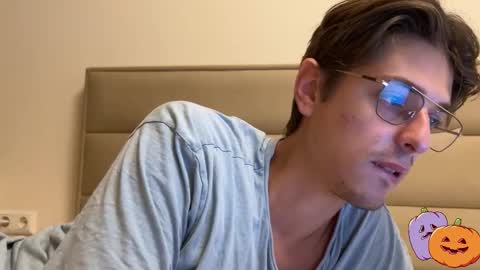 Chris online show from October 2025 05:31:02 AM